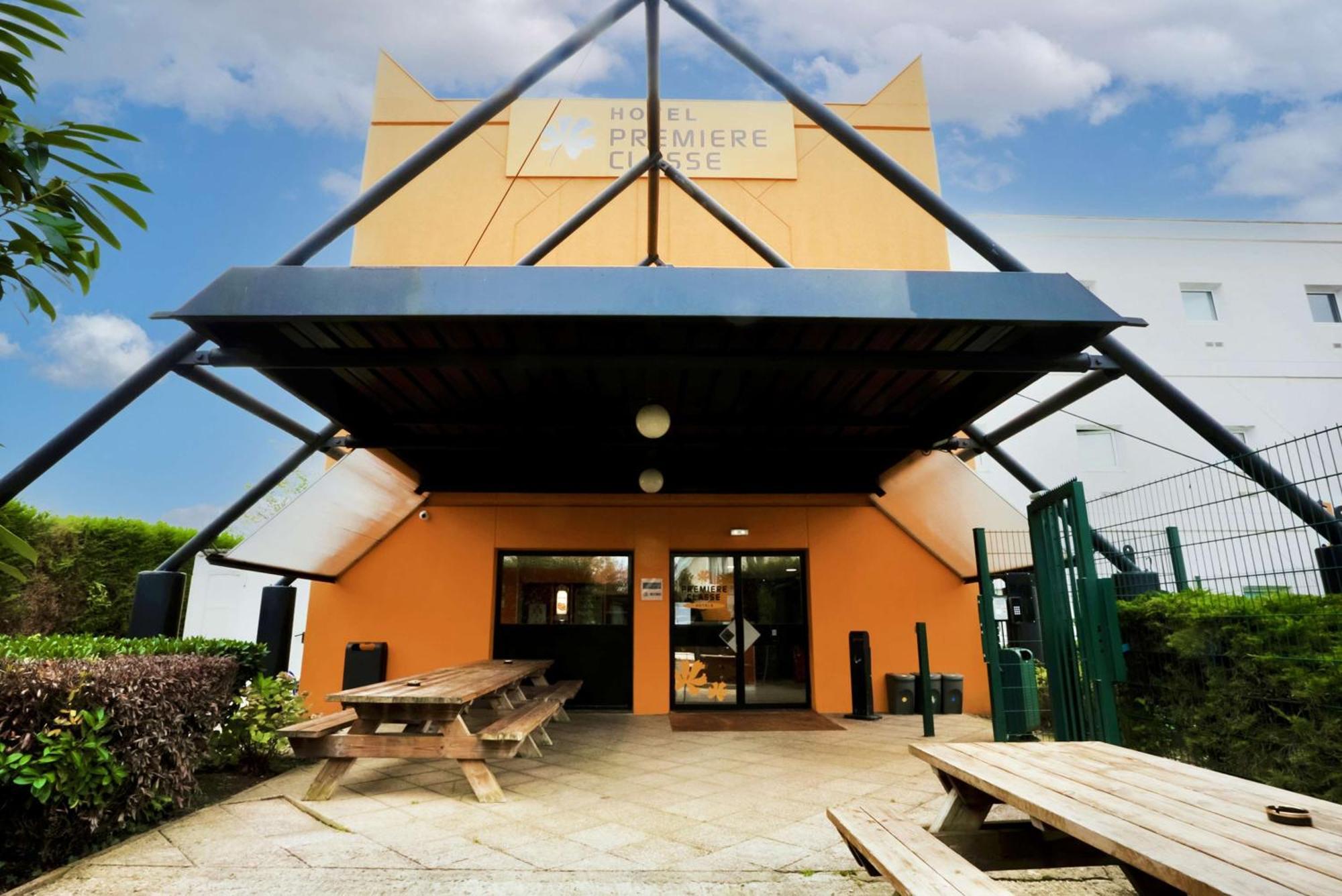 Premiere Classe Plaisir Gatines Exterior foto